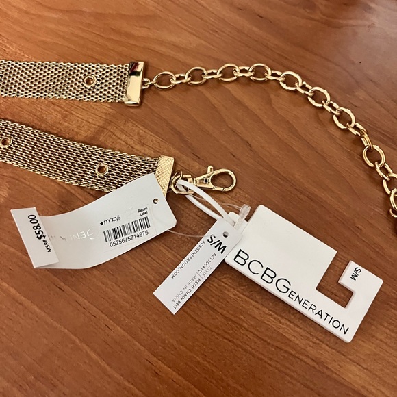 BCBGeneration Gold Chain Belt - Picture 2 of 3